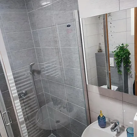 Stan Na Dan Paradiso Apartment