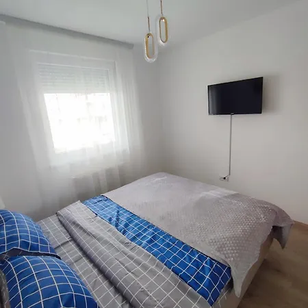 Stan Na Dan Paradiso Apartment Lukavica