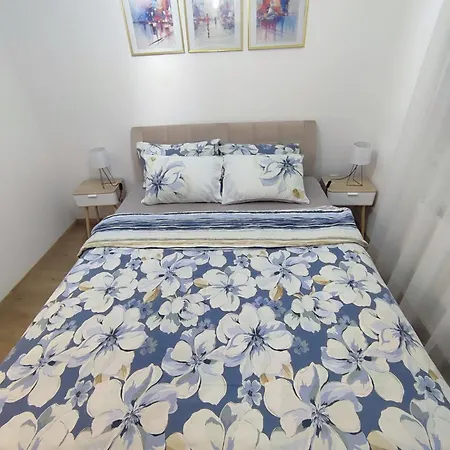 Apartment Stan Na Dan Paradiso Lukavica