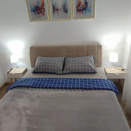 Apartment Stan Na Dan Paradiso Lukavica